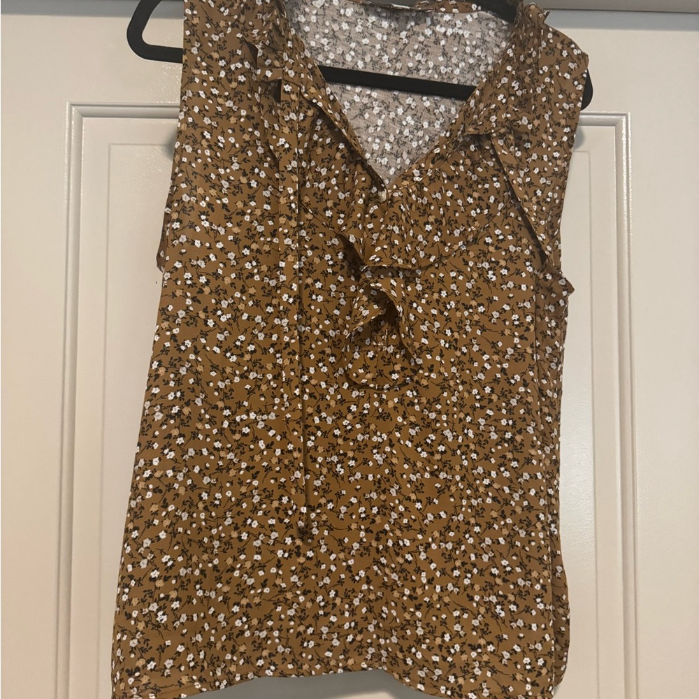 LOFT Brown and Tan Ruffled Tie Front Sleeveless Blouse